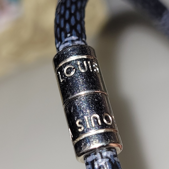 Authentic Louis Vuitton Bracelete Men's/Women's in Damier Graphite - Picture 3 of 5